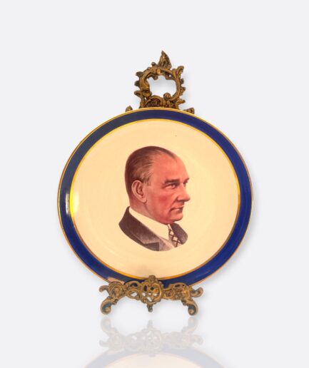 Sümerbank Kütahya – Atatürk Portreli Hatıra Tabağı (1970–1980)