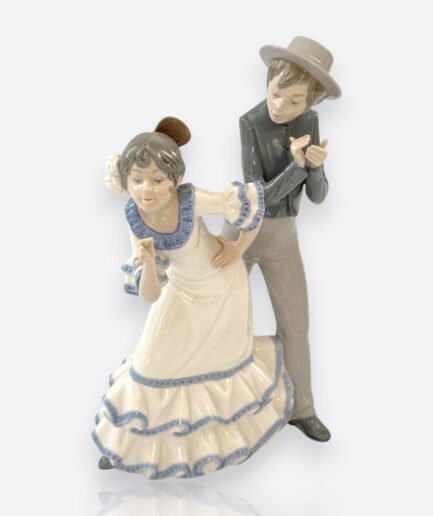 NAO by Lladró – Porselen Figür “Young Couple Dancing” (Spain, 1980)