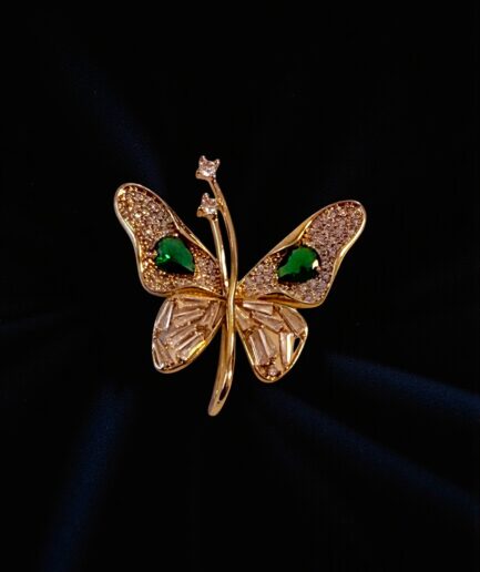 Zümrüt Yeşili Taşlı Kelebek Formlu Zarif Broş