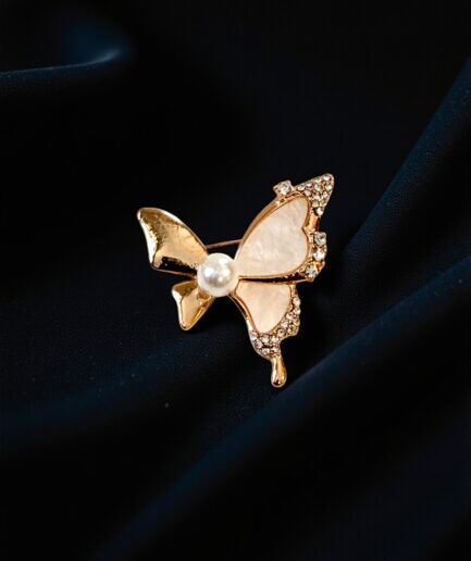 Sedef Kanatlı İnci ve Taş Detaylı Kelebek Broş – Gold Renk