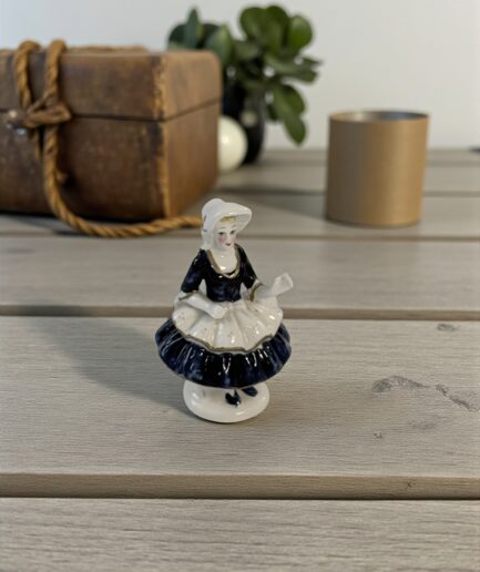 El Boyaması Japon Minyatür Lady Figür – 1950’ler