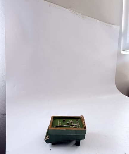 Vintage El Yapımı Seramik Bilardo Masası Sigaralık