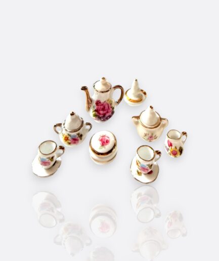 Vintage Minyatür Porselen Çay Seti (El Boyaması, 1950’ler) 8 Adet