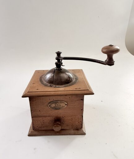 Antika Peugeot Frères Kahve Değirmeni – Valentigney, Fransa (1905–1930)