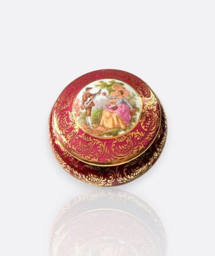 La Reine – Limoges Porselen Kutusu (Fransa, 1950–1970)