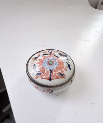 Limoges France El Dekoru Imari Tarzı Kapaklı Porselen Kutu